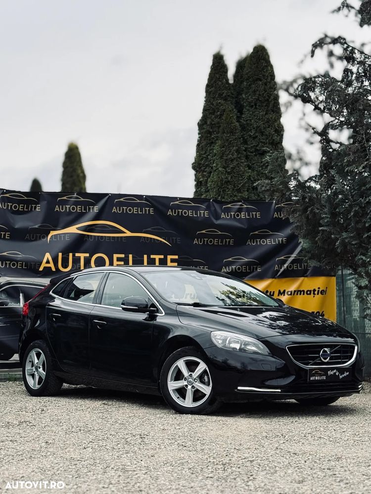 Volvo V40 D2 ECO Momentum - 1