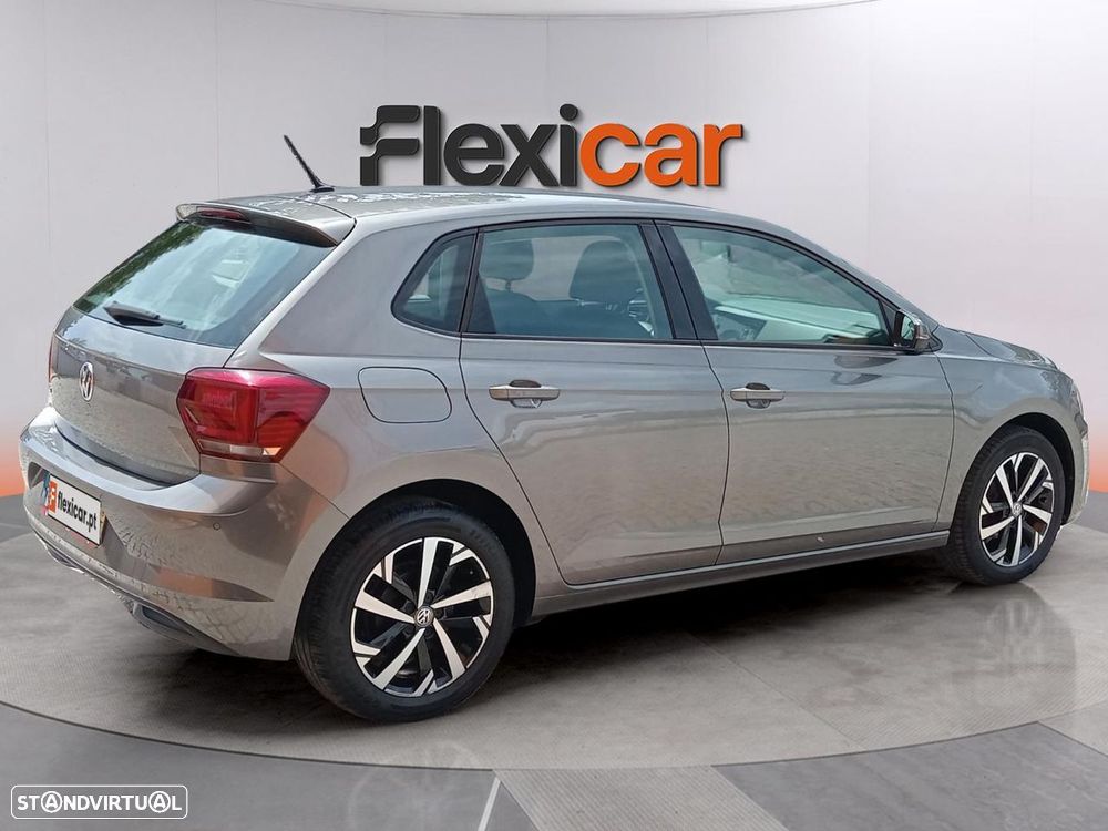 VW Polo 1.0 TSI Confortline DSG - 6