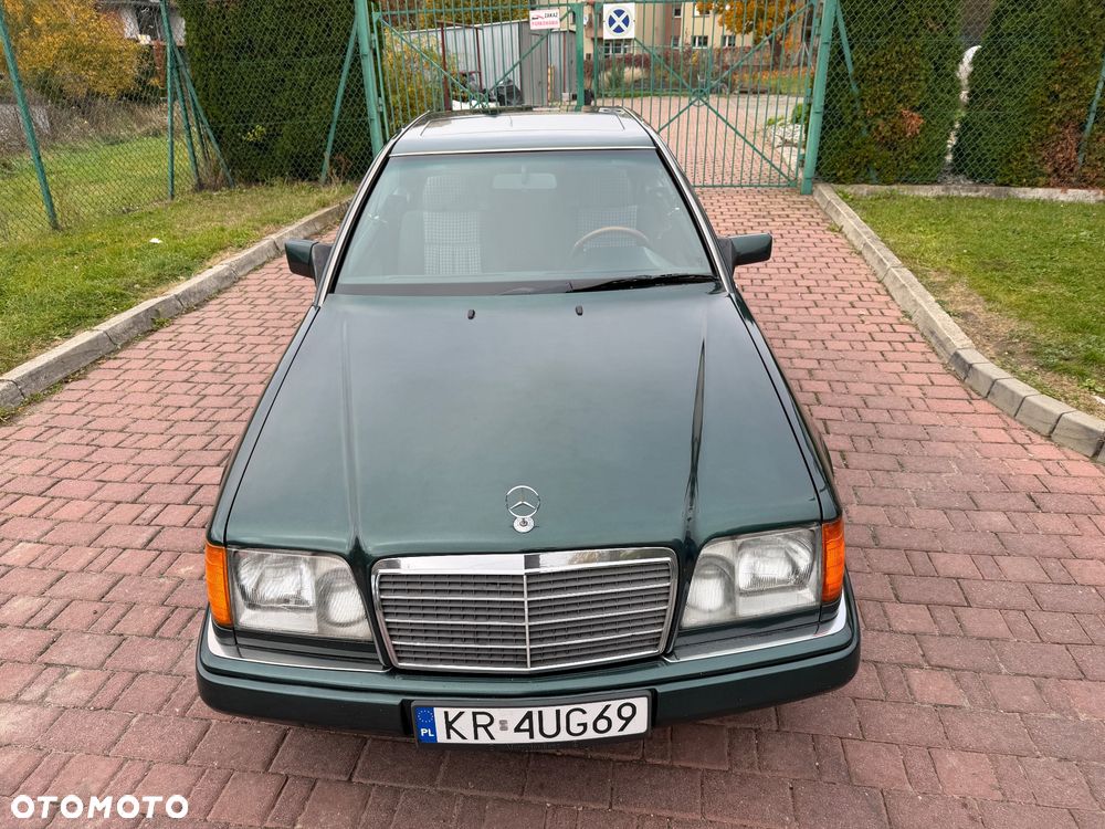 Mercedes-Benz E-Class 1995 photo 5