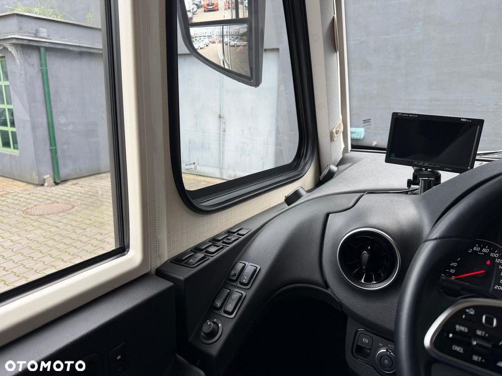 Hymer-Eriba B680MC - 8