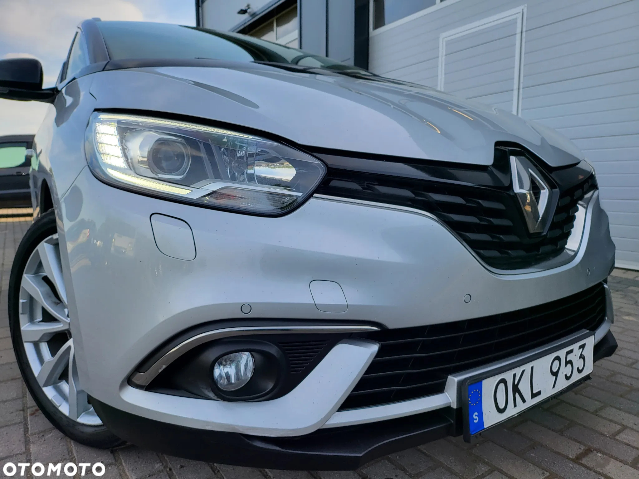 Renault Grand Scenic dCi 110 EDC LIMITED - 5