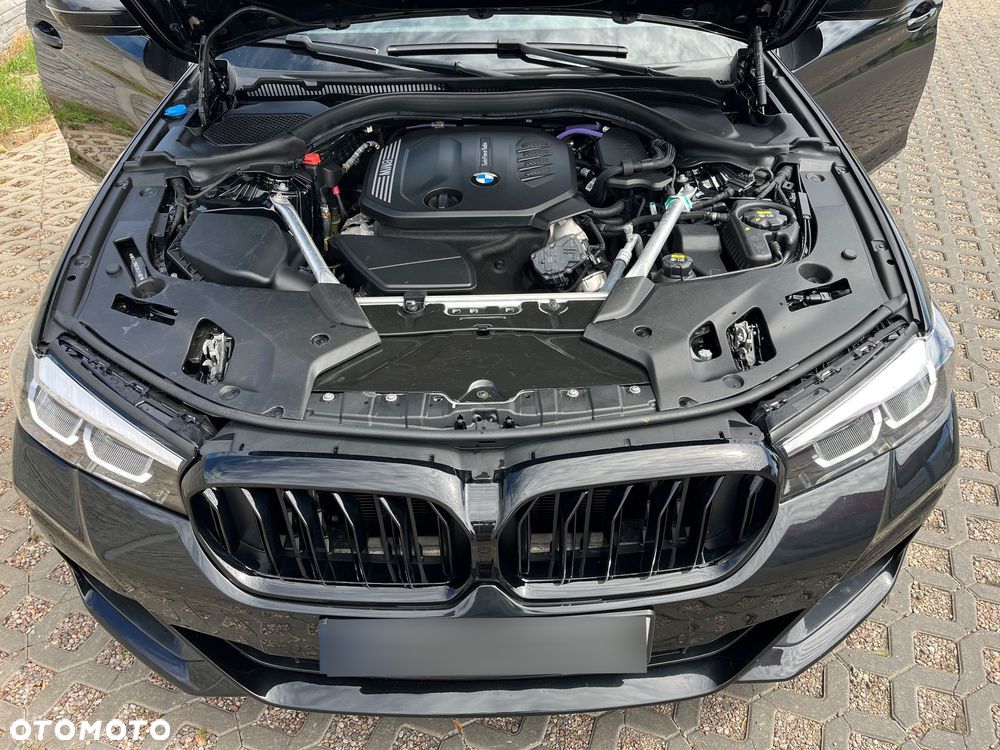 BMW Seria 5 520d M Sport Edition - 5