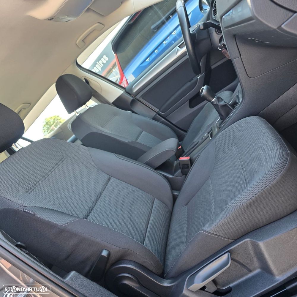 VW Golf 1.2 TSi Confortline - 28