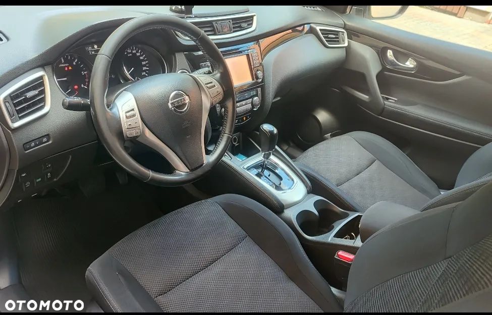Nissan Qashqai 1.2 DIG-T Xtronic 360 - 10