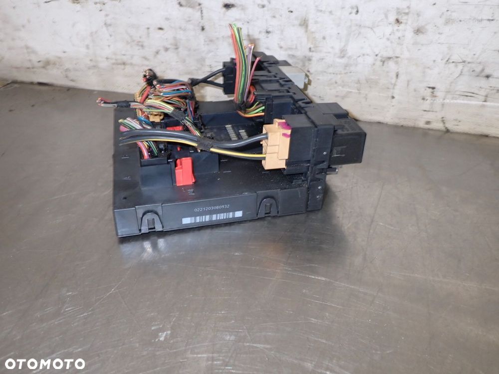 MODUŁ BORDNETZ VOLKSWAGEN CADDY 2.0 III 3C0937049AH - 2