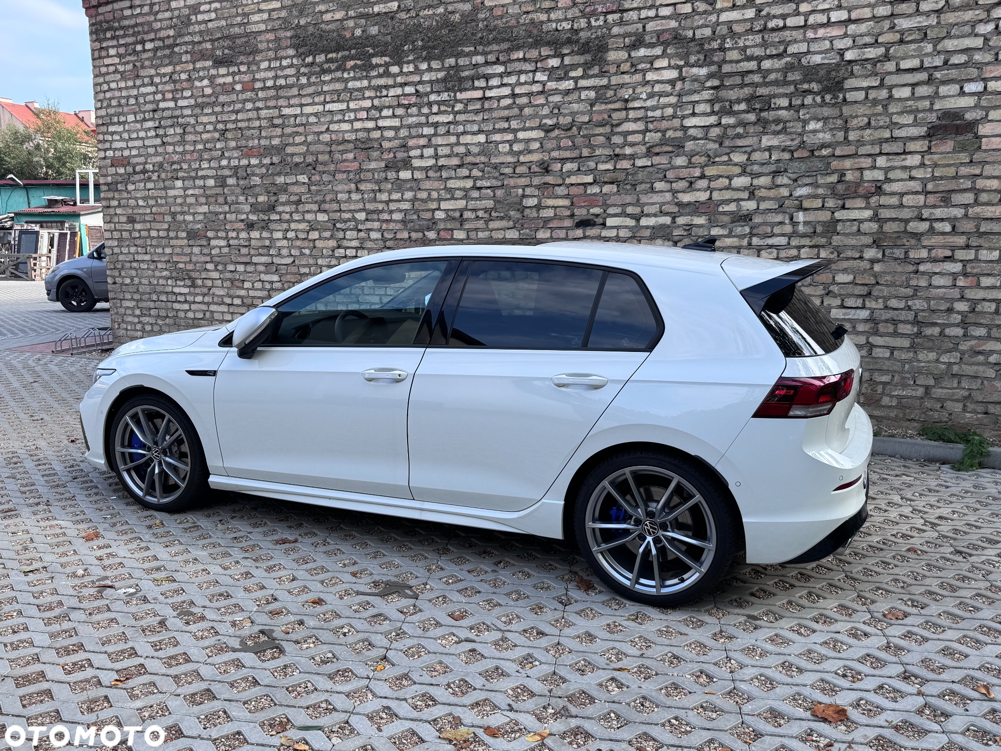Volkswagen Golf - 11