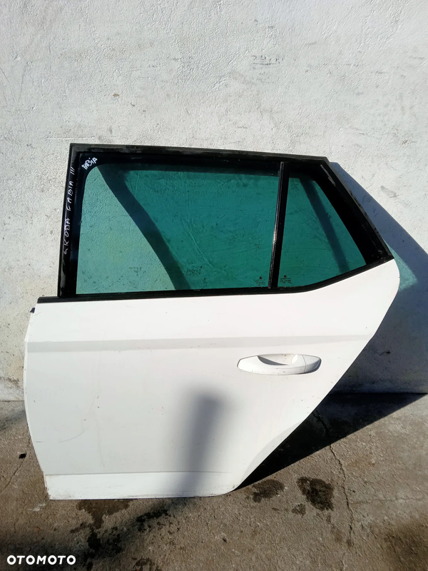 SKODA FABIA III 14-DRZWI TYLNE TYŁ