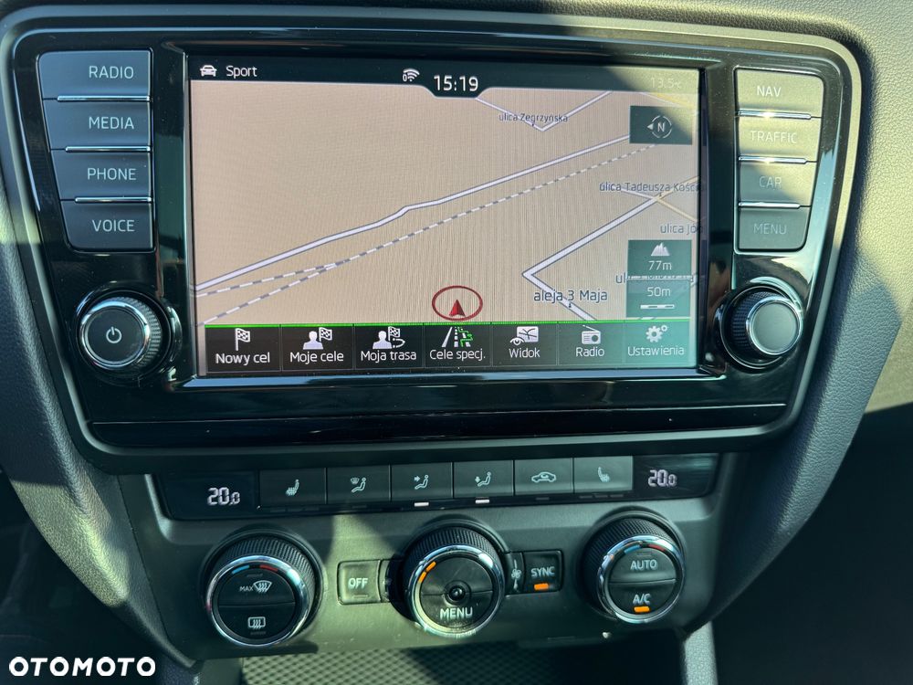 Skoda Octavia 2.0 TDI DSG RS - 36