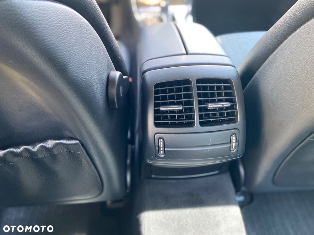 Mercedes-Benz Klasa E - 20