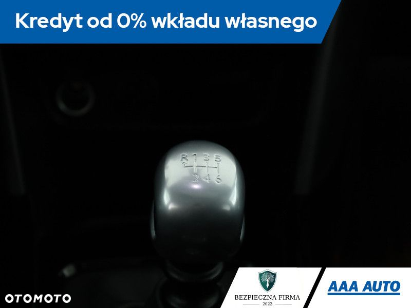 Peugeot 2008 - 13