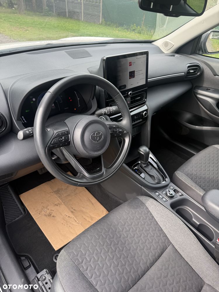 Toyota Yaris Cross - 12