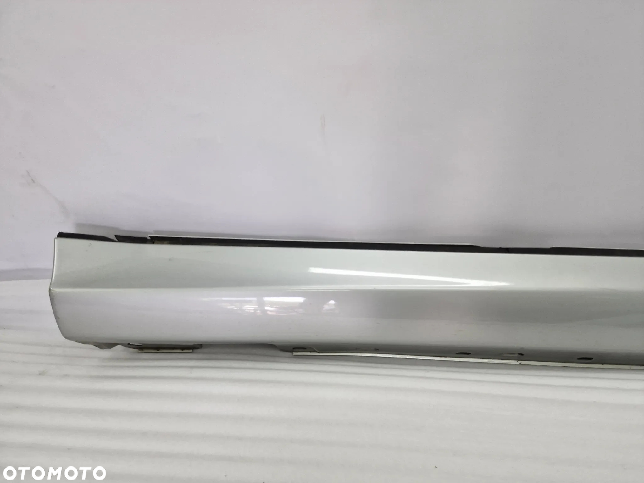 MERCEDES W203 C-KLASSA 98- PRAWA LISTWA PROGOWA / NAKŁADKA PROGU , NR A2036900840 , NR AUKCJI PR326 - 2