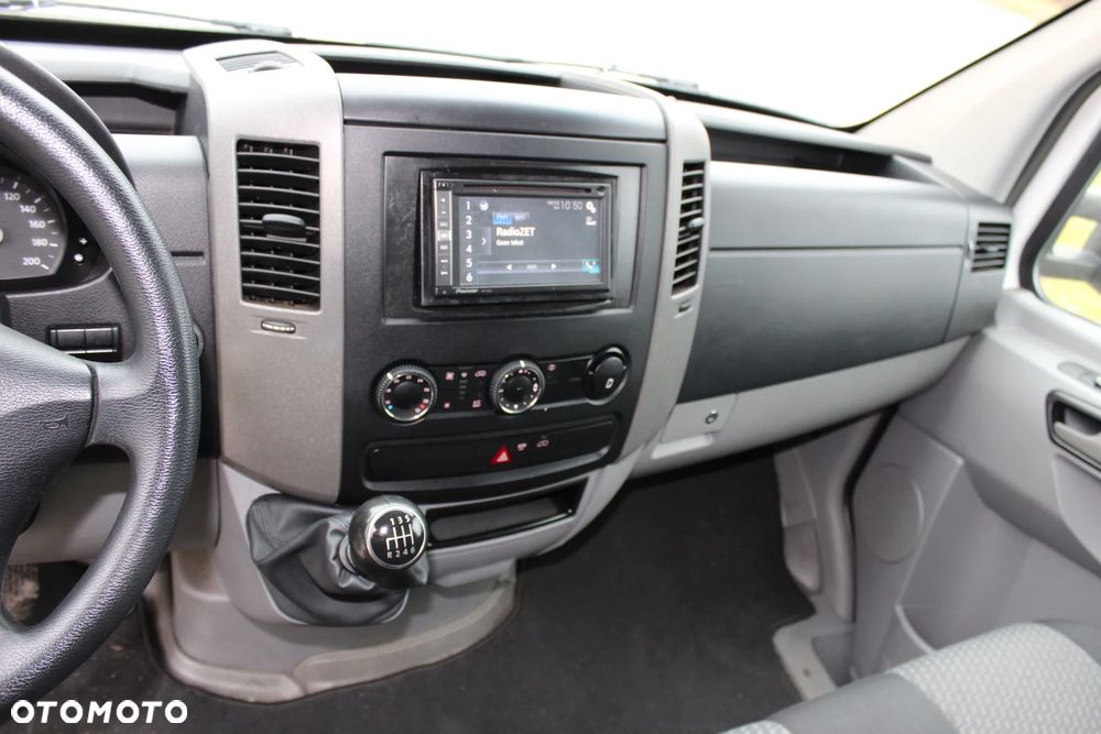 Volkswagen Crafter - 18