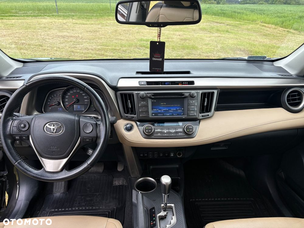 Toyota RAV4 - 12