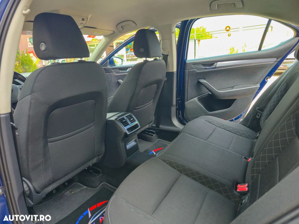 Skoda Superb 2.0 TDI Style - 12