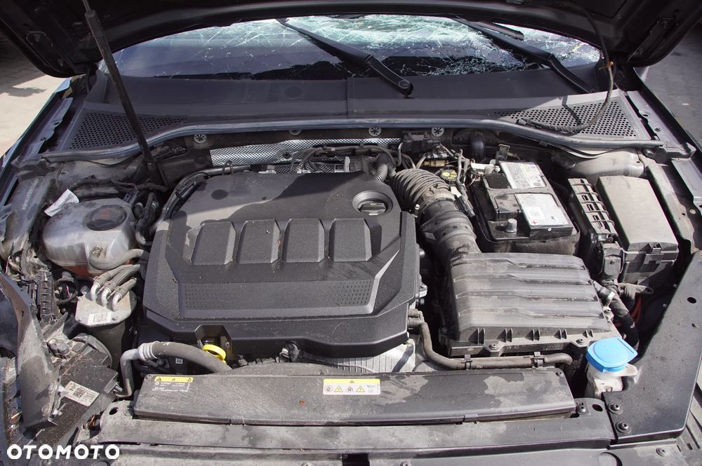 Auto na części - Volkswagen Passat B8 Sedan Lift 2.0 TDI 150 KM DSRB UEM LB7R 57 TYS. KM 2020R Silnik Skrzynia Drzwi Lampa Klapa Zderzak Deska Kokpit Sterownik Moduł Radio Felga - 21