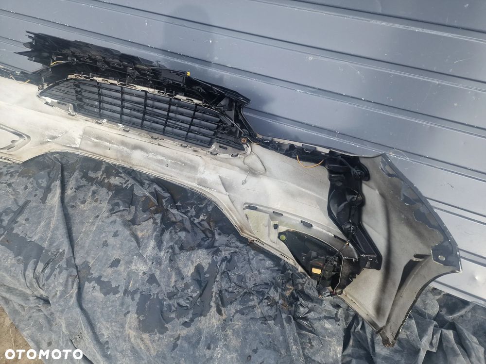 12/ zderzak przedni ford focus mk3 III - 7