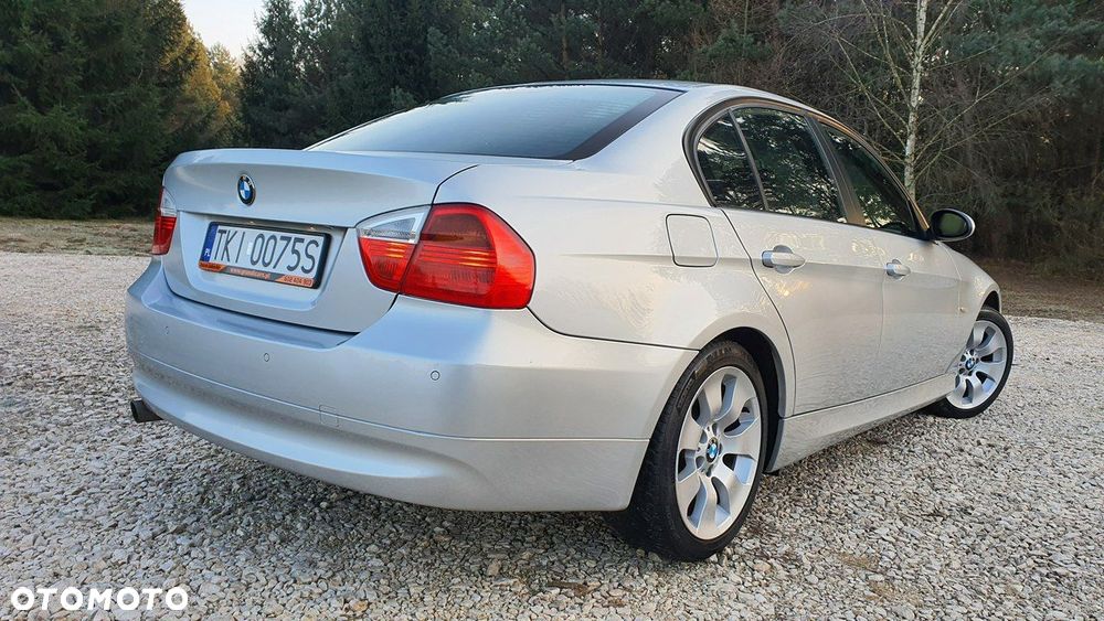 BMW Seria 3 320i - 3