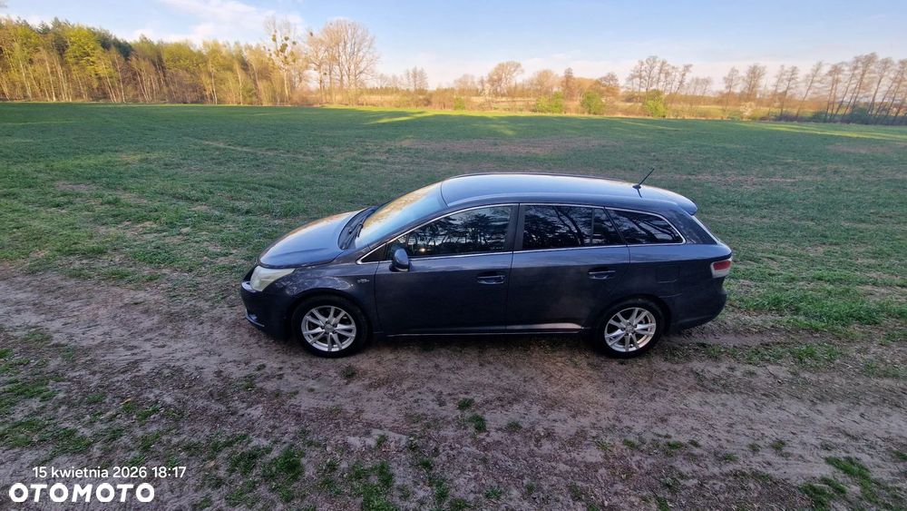 Toyota Avensis 2.2 D-4D Automatik Sol - 29