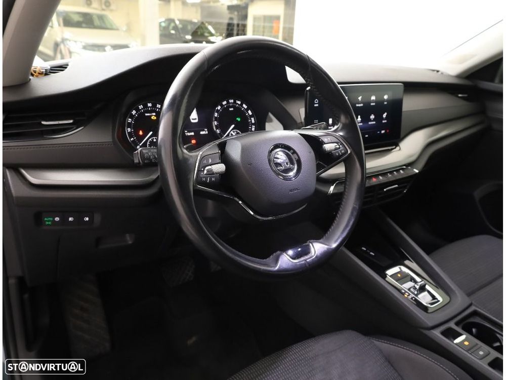 Skoda Octavia Break 2.0 TDI Ambition DSG - 24