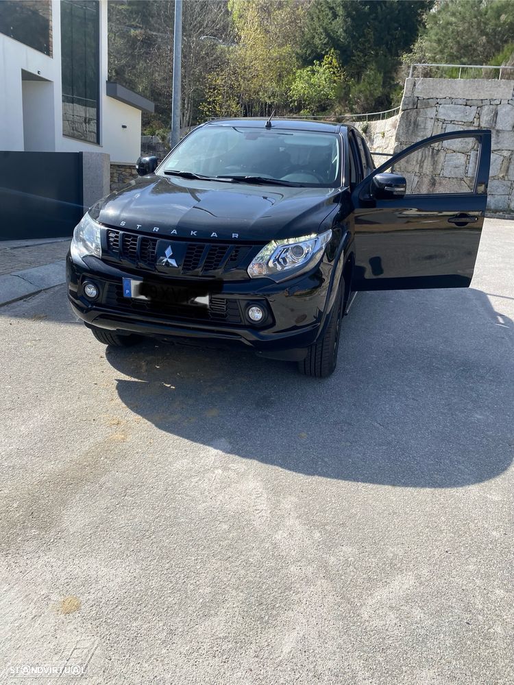 Mitsubishi L200 2.4 DI-D CD Instyle Sportb.Strakar 4WD - 4