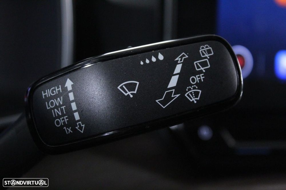 SEAT Leon 1.4 e-Hybrid Xcellence DSG - 25