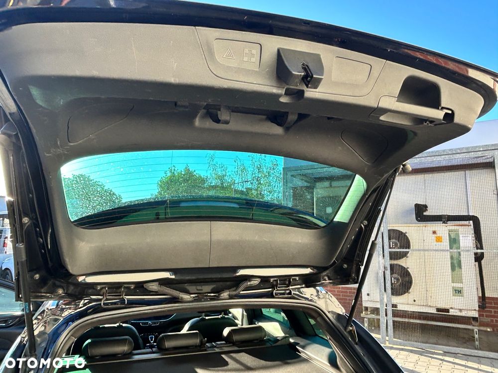 Opel Insignia - 21