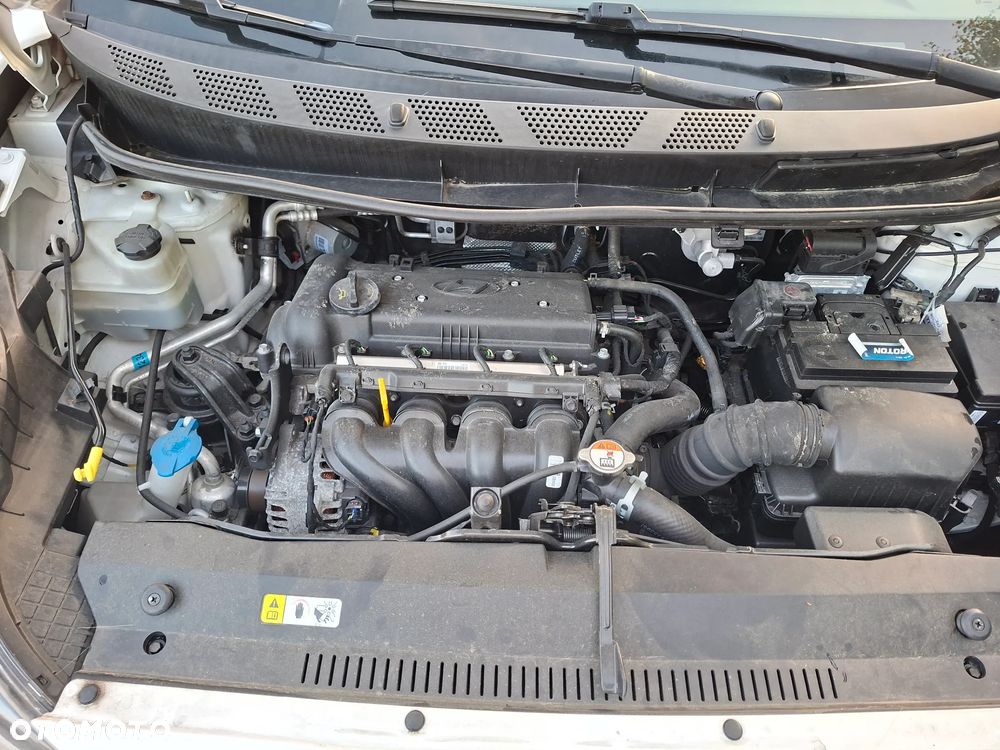 Hyundai ix20 1.6 BlueDrive Classic + - 10
