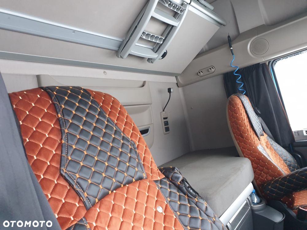 KABINA Z KLIMATYZACJĄ 2018r. DAF XF 106 LIFT SUPER SPACE CAB - 10