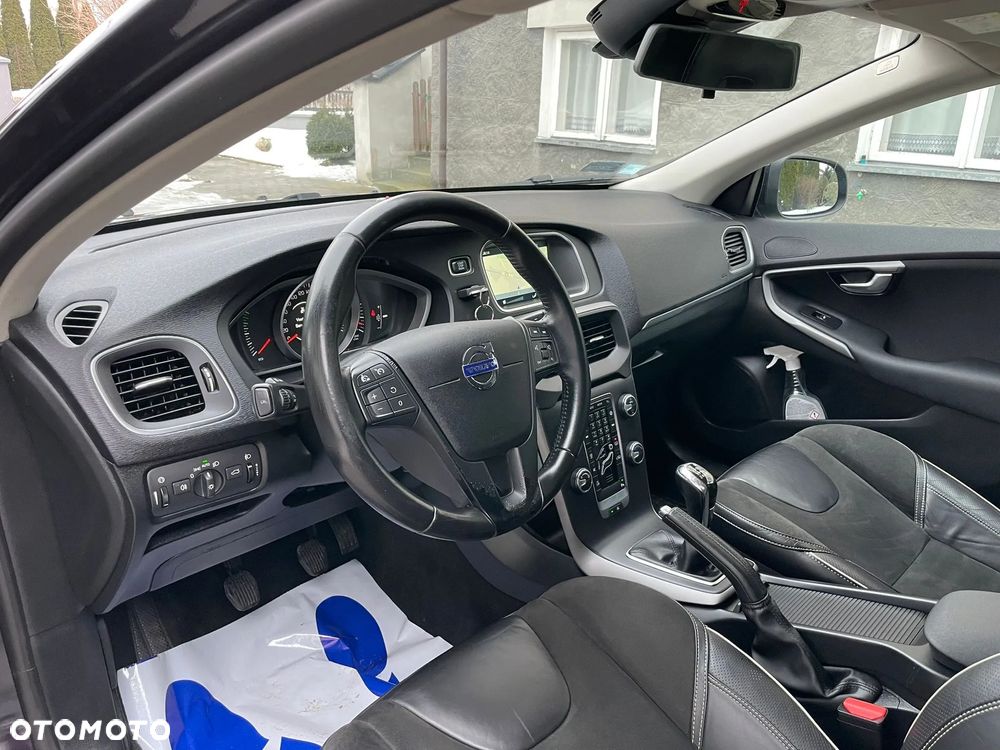 Volvo V40 D2 Momentum - 10