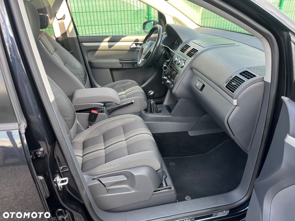 Volkswagen Touran 2.0 TDI DPF BlueMotion Technology MATCH - 8