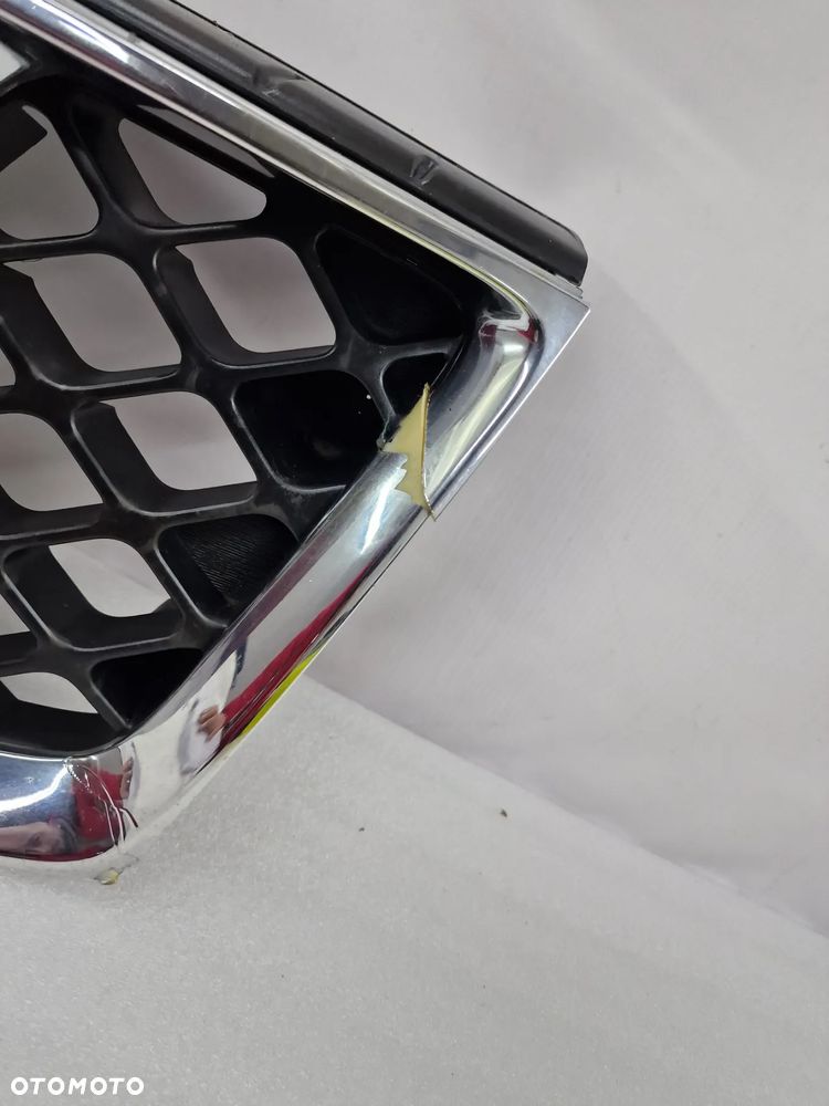 NISSAN NAVARA III D40 / PATHFINDER 05- ATRAPA / GRILL PRZEDNI PRZÓD , NR 62310EBXXX / 62310EB400 , NR AUKCJI GL333 - 10