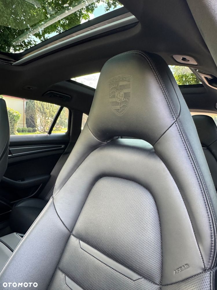 Porsche Panamera 4 E-Hybrid Platinum Edition - 22