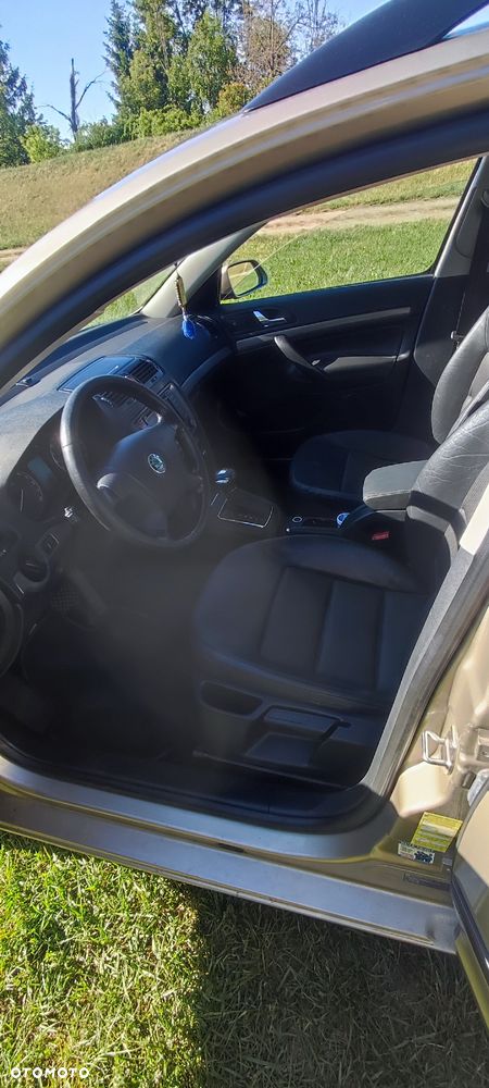 Skoda Octavia - 8