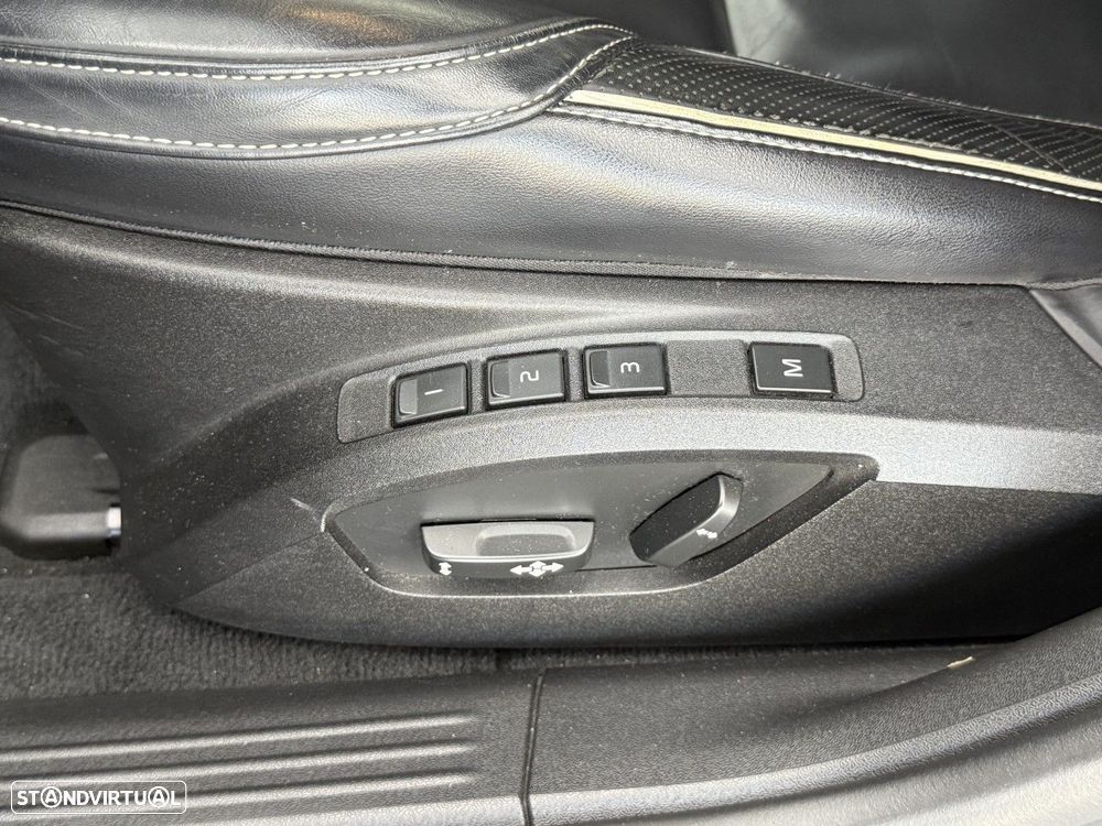Volvo V40 1.6 D2 R-Design Momentum - 15