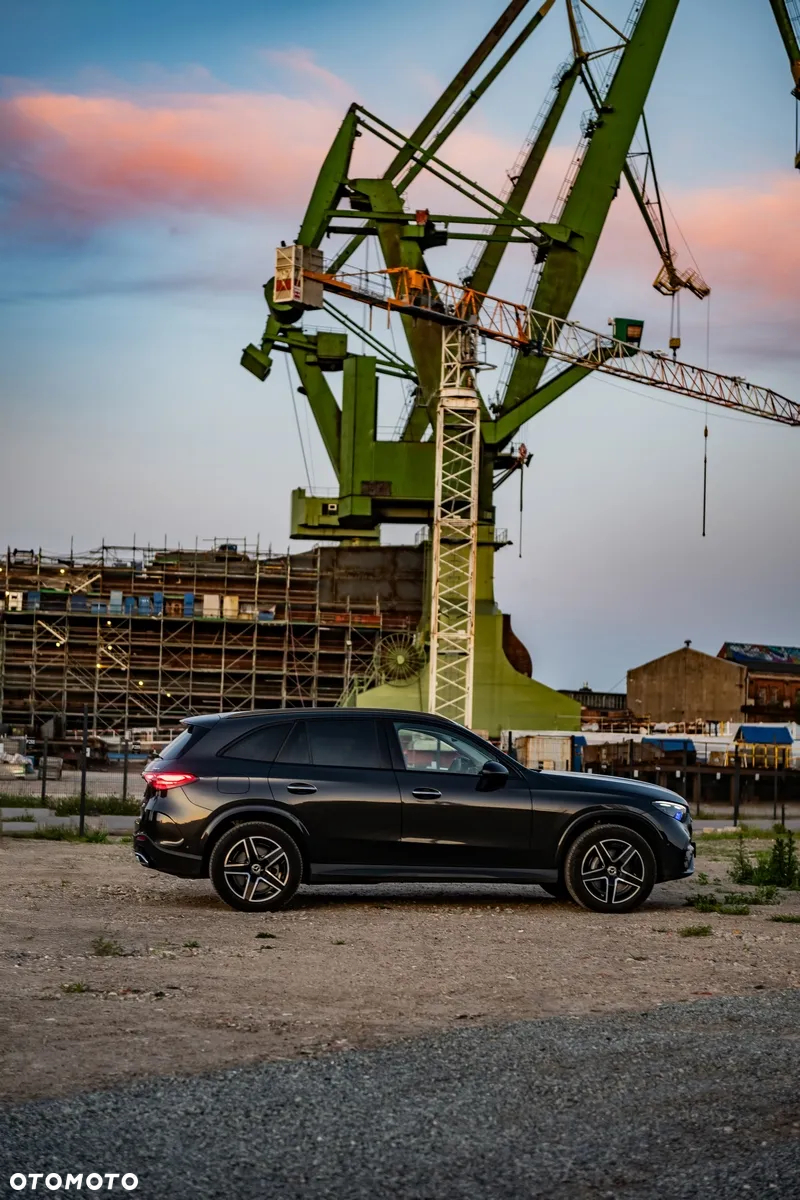 Mercedes-Benz GLC 300 de 4-Matic AMG Line - 17