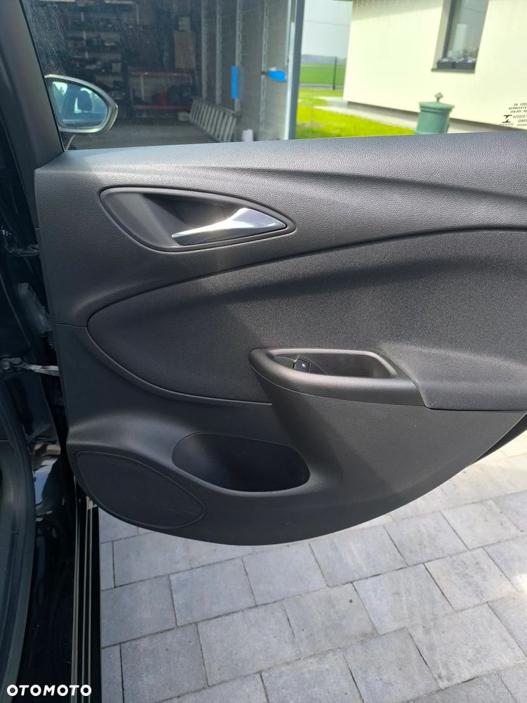 Opel Astra 1.6 CDTI Dynamic S&S - 21