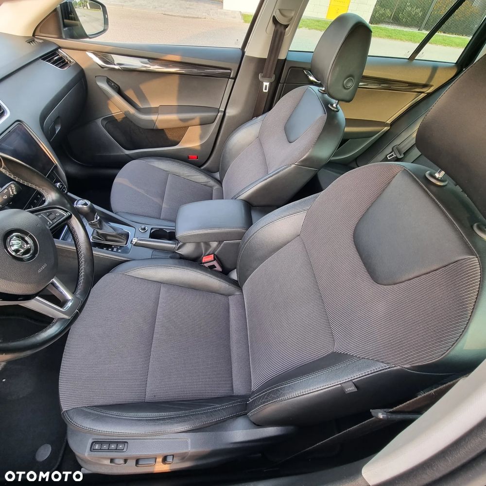 Skoda Octavia 1.6 TDI DSG Premium Edition - 12
