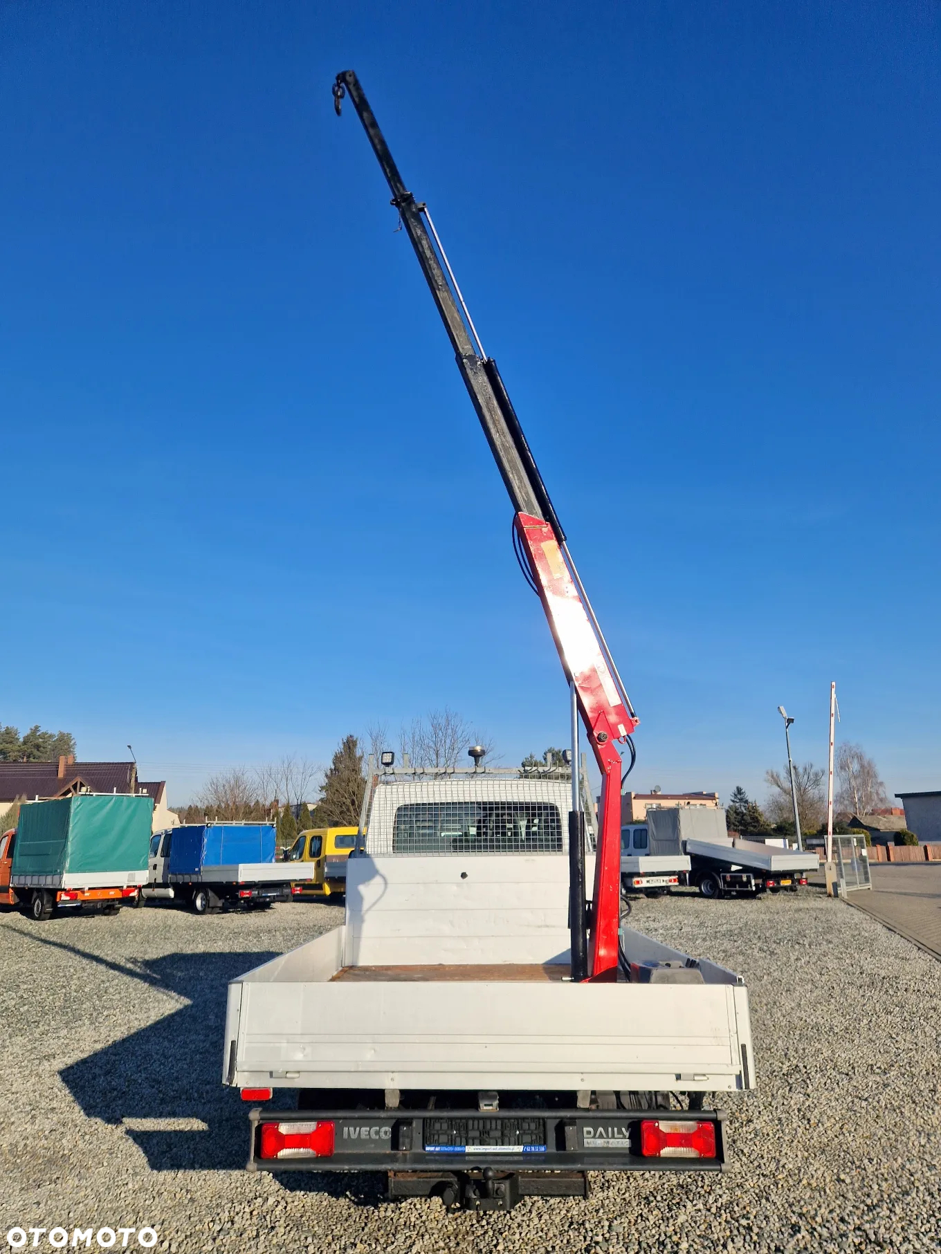 Iveco 35C17 3,0 HPI 170 KONNA DOKA 7 OSOBOWA BRYGADÓWKA 96T/KM PRZEBIEGU GWARANCJA HDS HMF 1670KG UDŻWIGU 3,3M SKRZYNIA BLIŻNIAKI DO 3,5T - 36