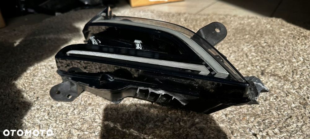 RENAULT MEGANE V 5 E TECH PRAWY HALOGEN LED ŚWIATŁO DZIENNE DRL 266009083R - 3