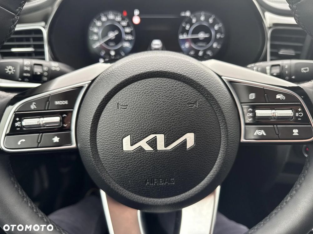 Kia XCeed 1.5 T-GDI Business Line DCT - 23