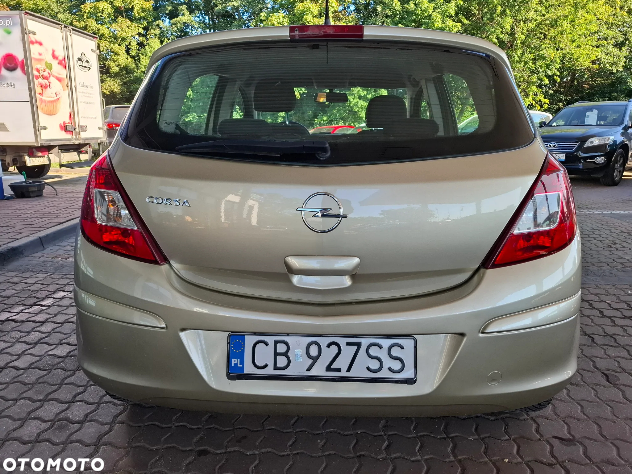 Opel Corsa 1.2 16V Cosmo - 11