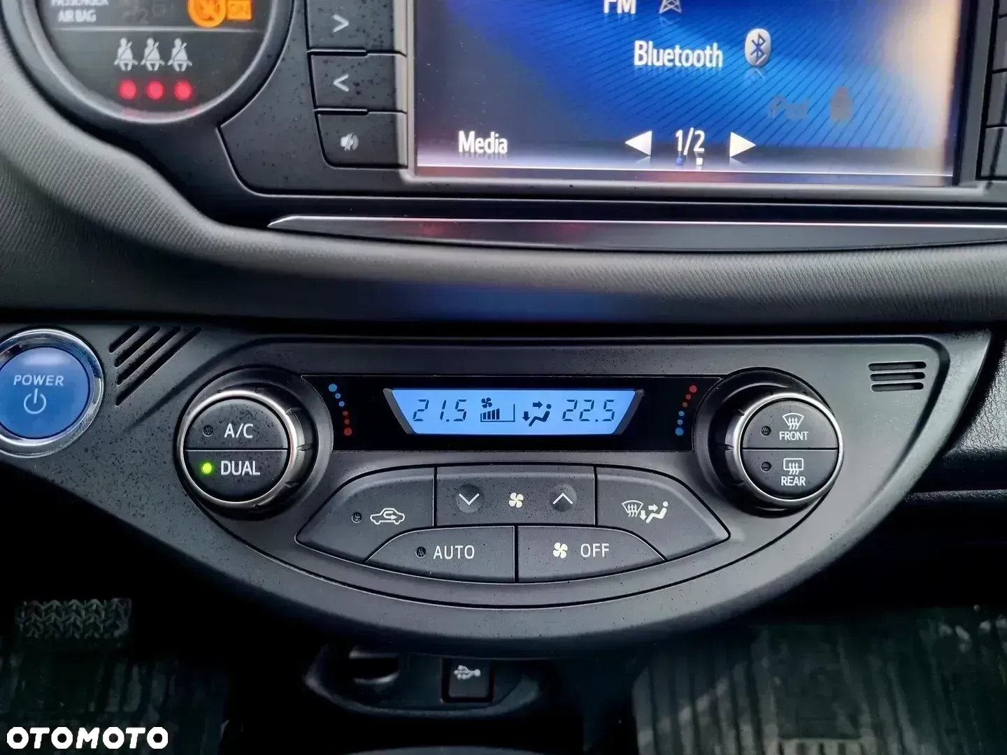 Toyota Yaris - 25