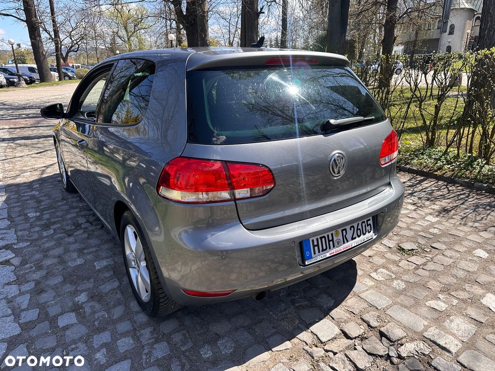 Volkswagen Golf 1.6 TDI DPF BlueMotion - 2