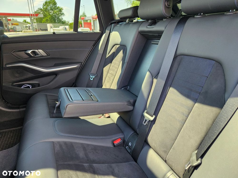 BMW Seria 3 330d M Sport sport - 15