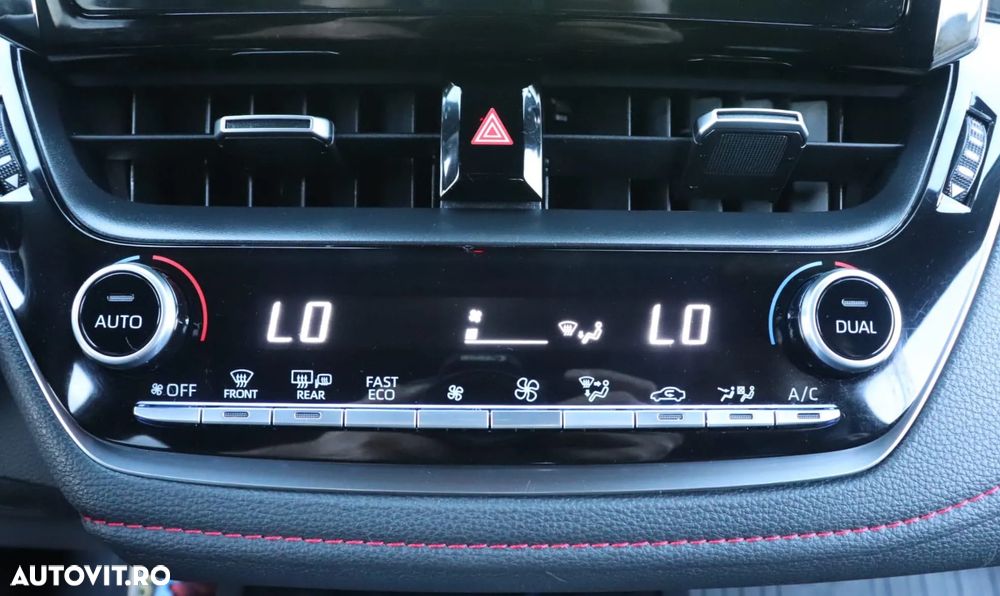 Toyota Corolla 1.8 HSD Exclusive GR Sport - 28