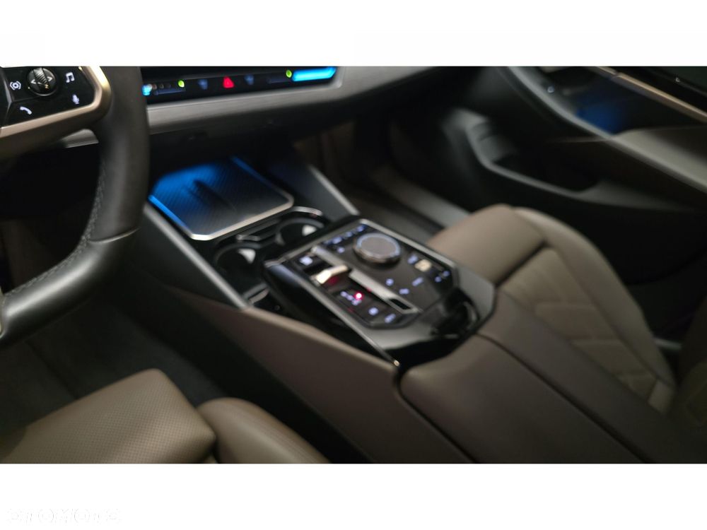 BMW Seria 5 - 22