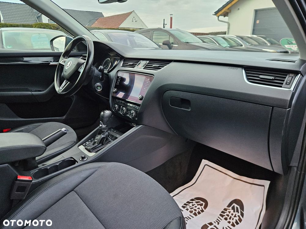 Skoda Octavia ver-2-0-tdi-dsg-exclusive - 8