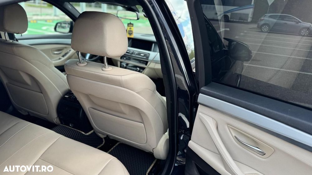 BMW Seria 5 525d xDrive - 7