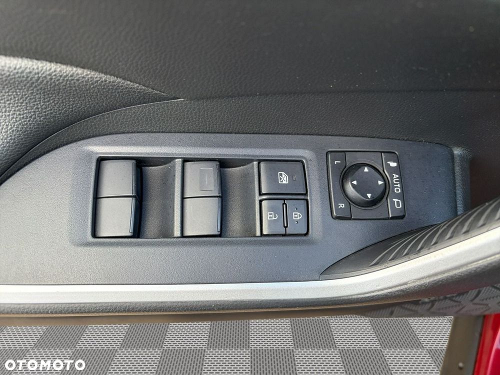 Toyota RAV4 - 11